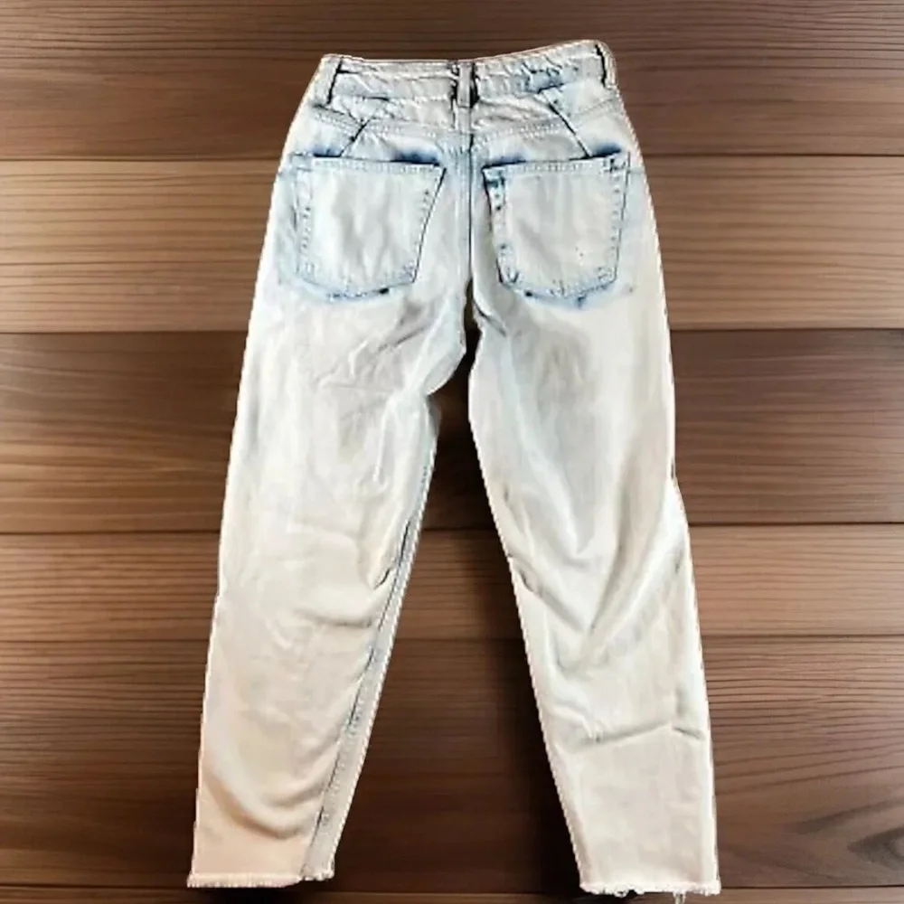 TOPSHOP Mom Jeans Womens Size 26 Blue Acid Wash Moto Mom High Waist Tapered CUTE